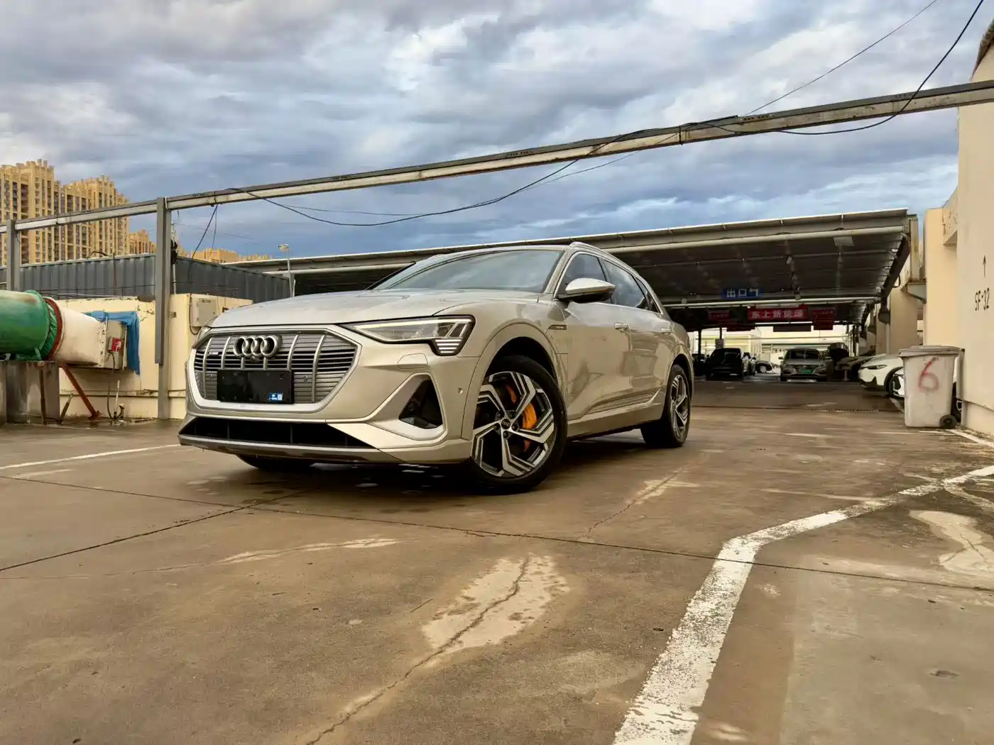 奥迪e-tron 2021款 50 quattro 臻选型 2022