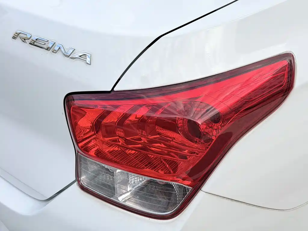 Hyundai Verna — миниатюра 17