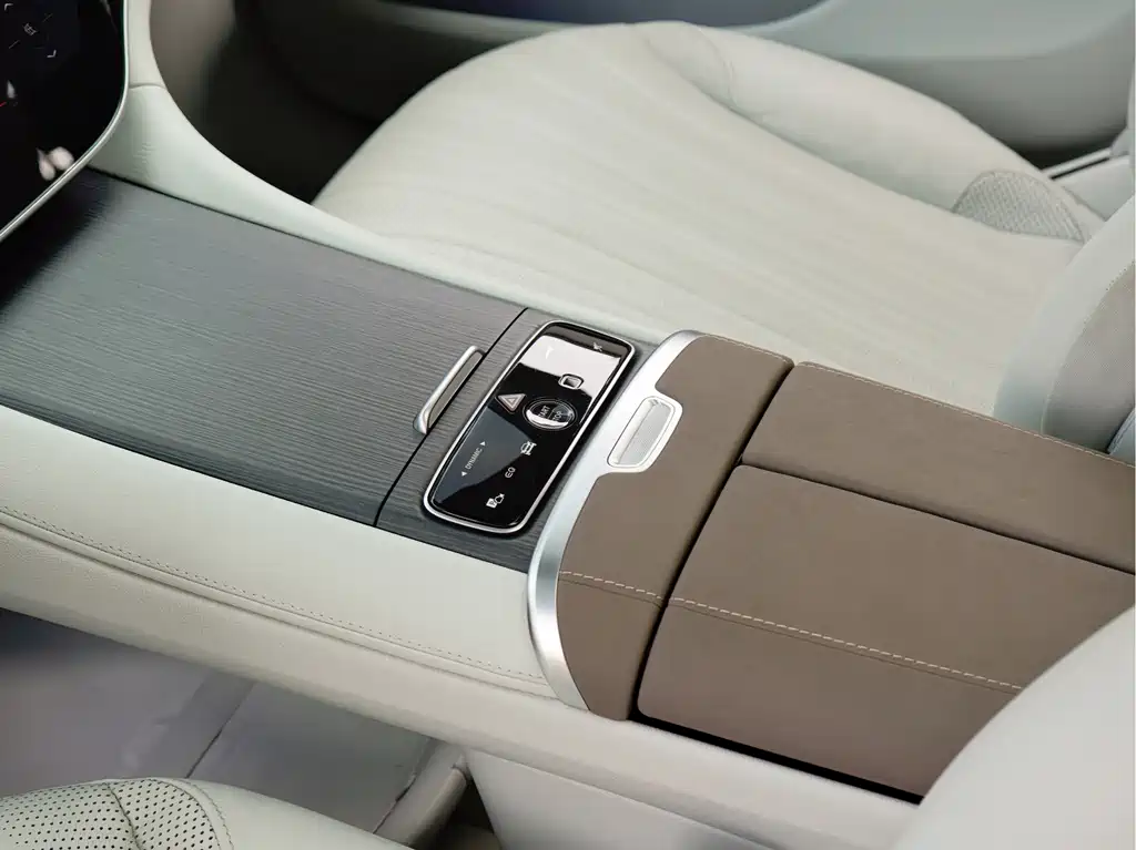 Mercedes-Benz EQS — миниатюра 14