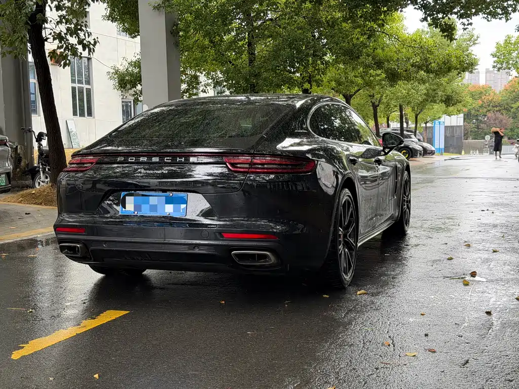 Porsche Panamera — миниатюра 18