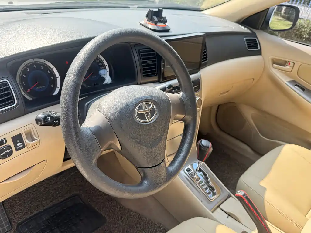 Toyota Corolla — миниатюра 11