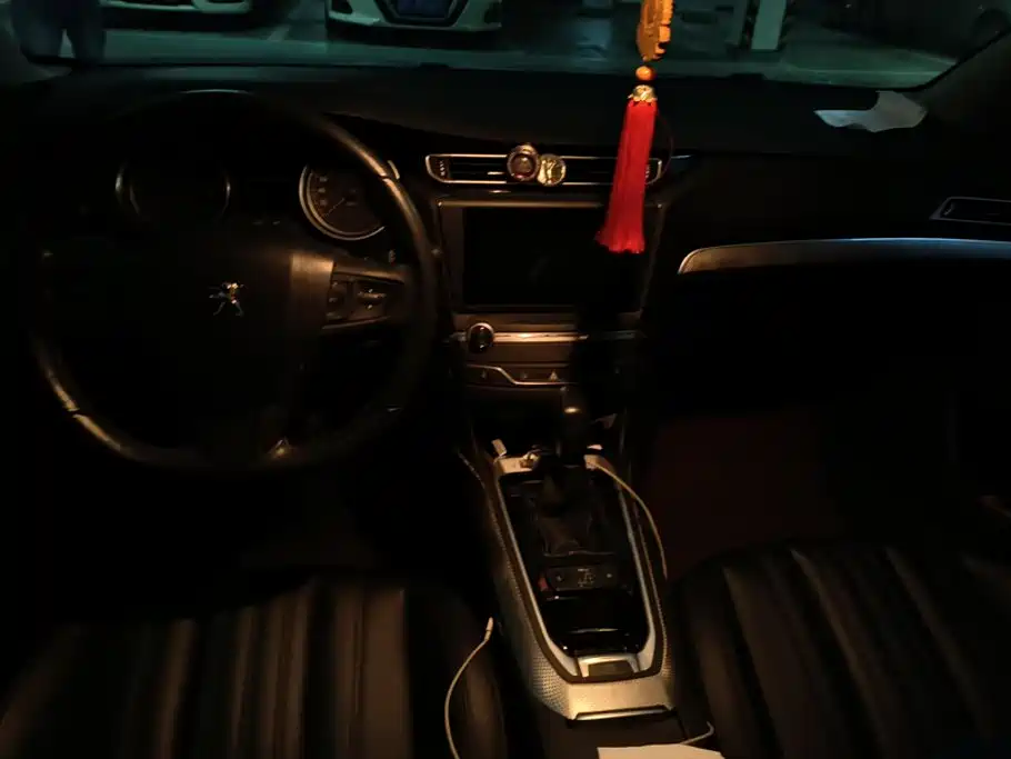 Peugeot 408 — миниатюра 12