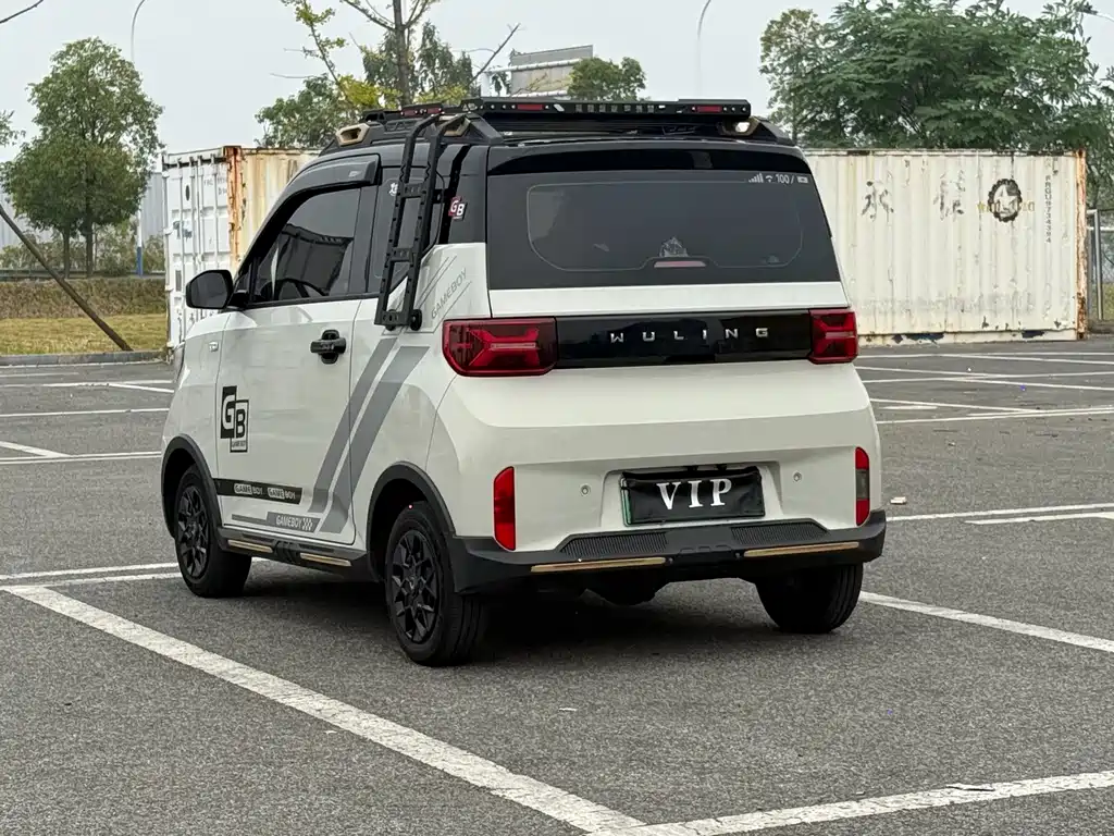 Wuling MINIEV — миниатюра 6
