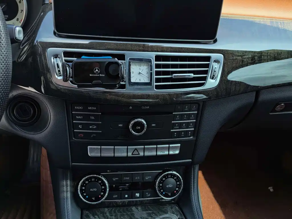 Mercedes-Benz CLS — миниатюра 15
