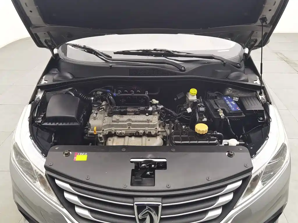 Baojun 310W — миниатюра 6