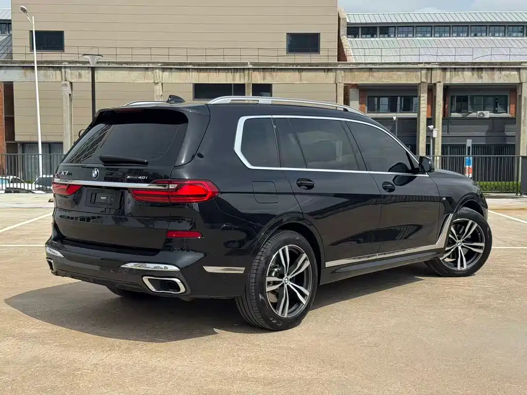 BMW X7 — миниатюра 4