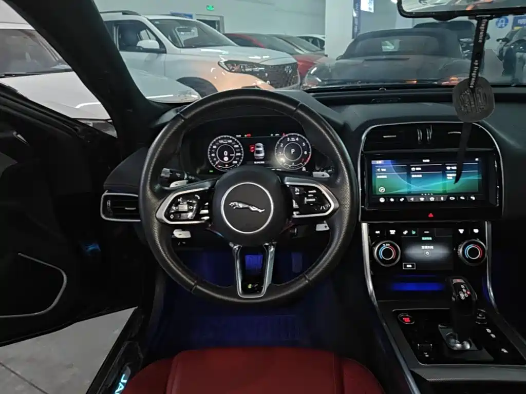 Jaguar XEL — миниатюра 11