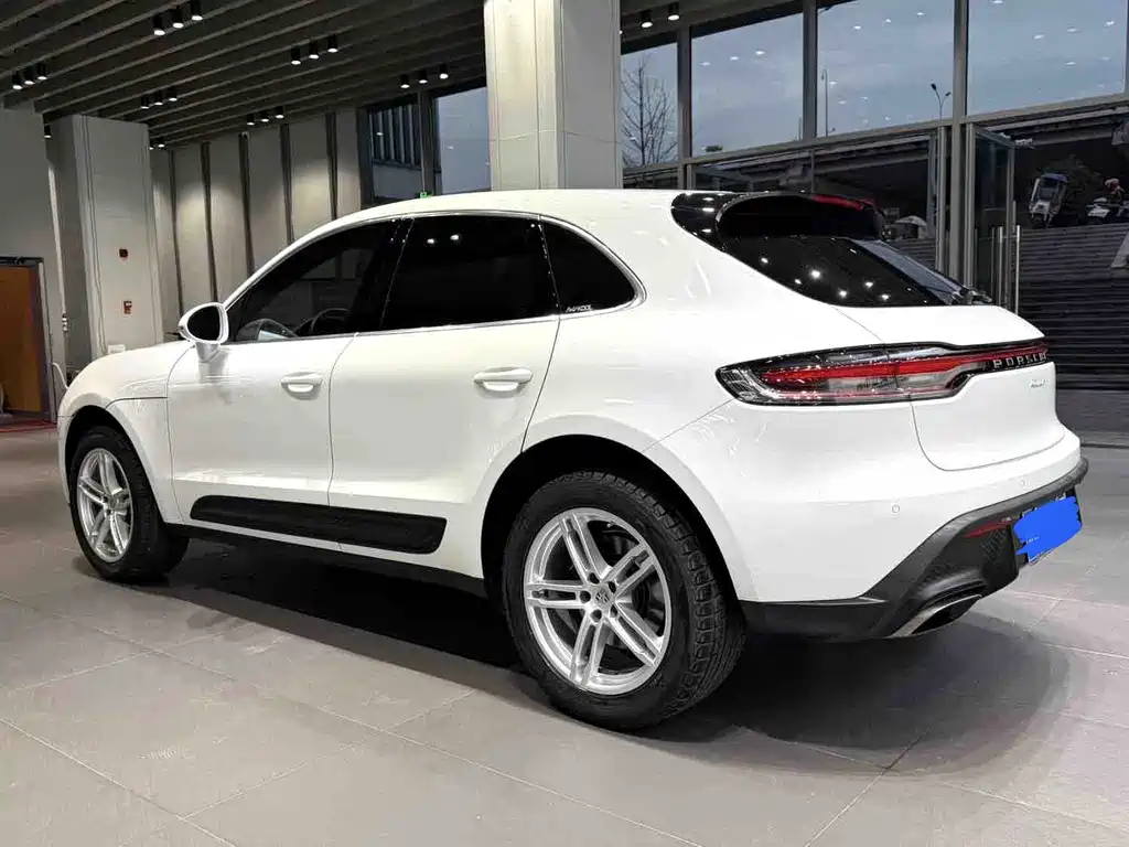 Porsche Macan — миниатюра 5