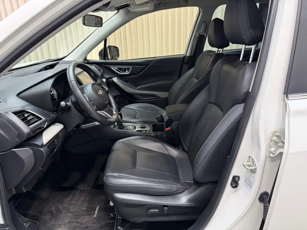Subaru Forester 2022 2.0i AWD Luxury EyeSight