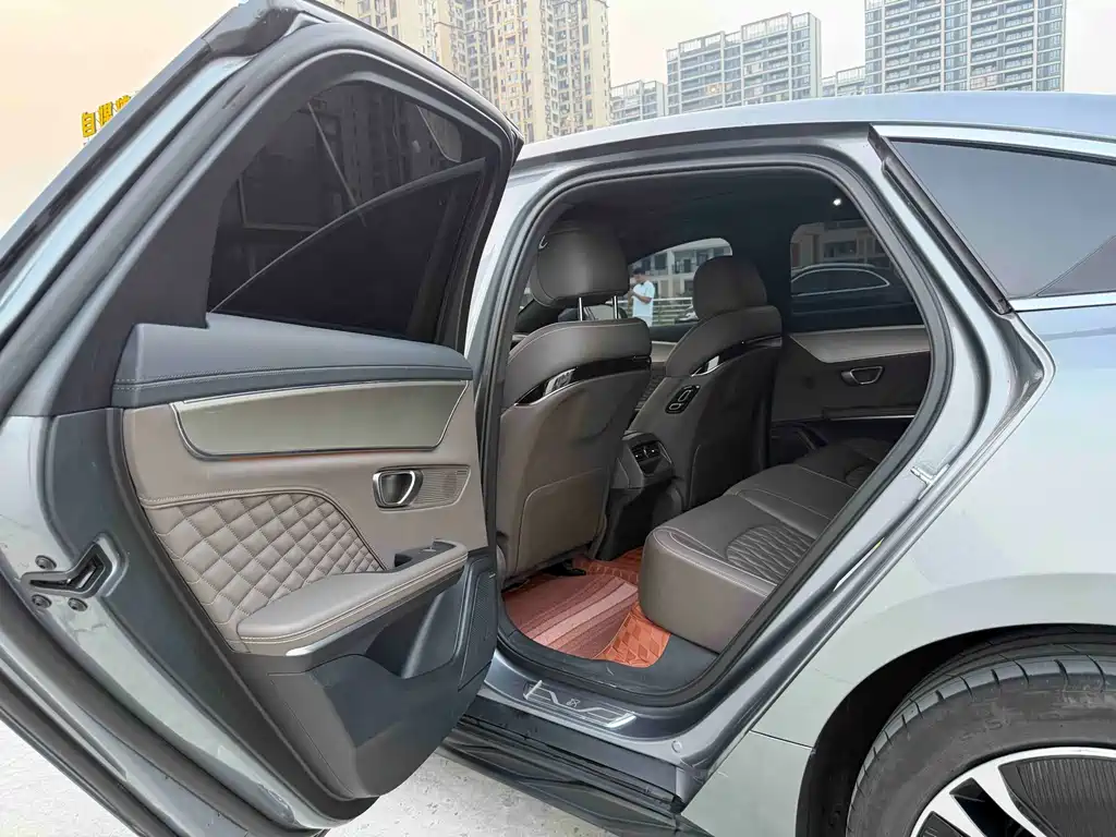 BYD Han — миниатюра 8