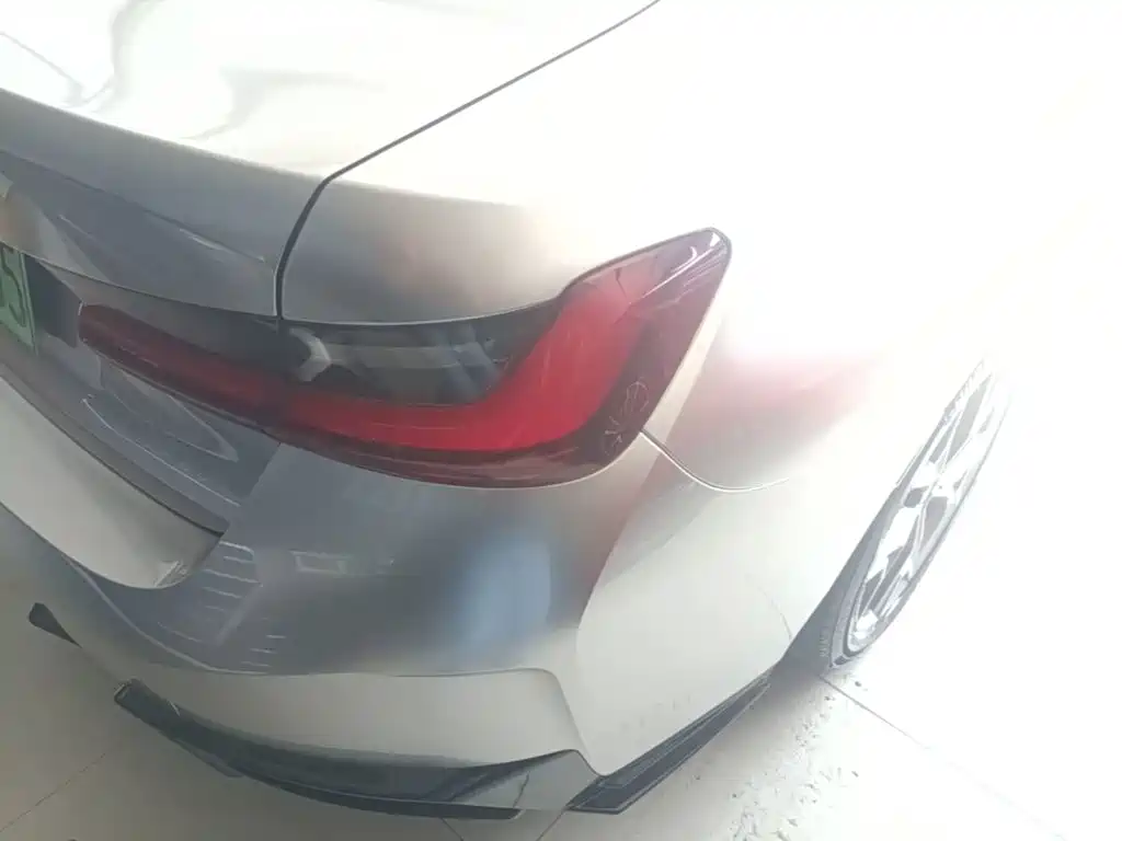 BMW i3 — миниатюра 8