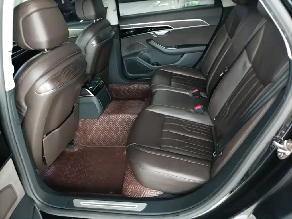 Audi A8 — миниатюра 17