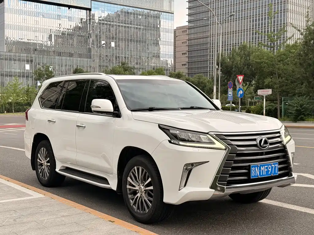 Lexus LX 2016 570 Luxury