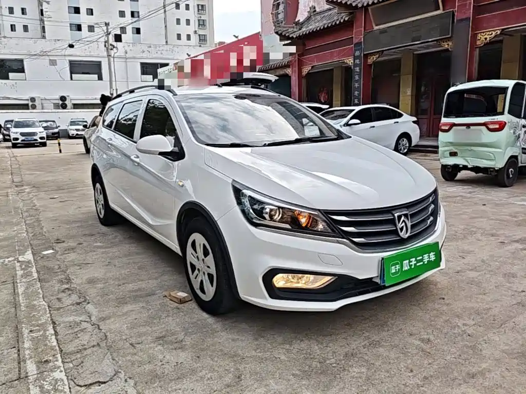 Baojun 310W — миниатюра 4