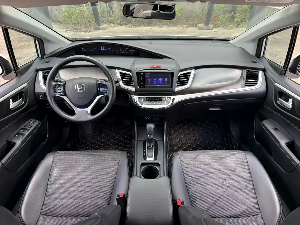 Honda Jade — миниатюра 5