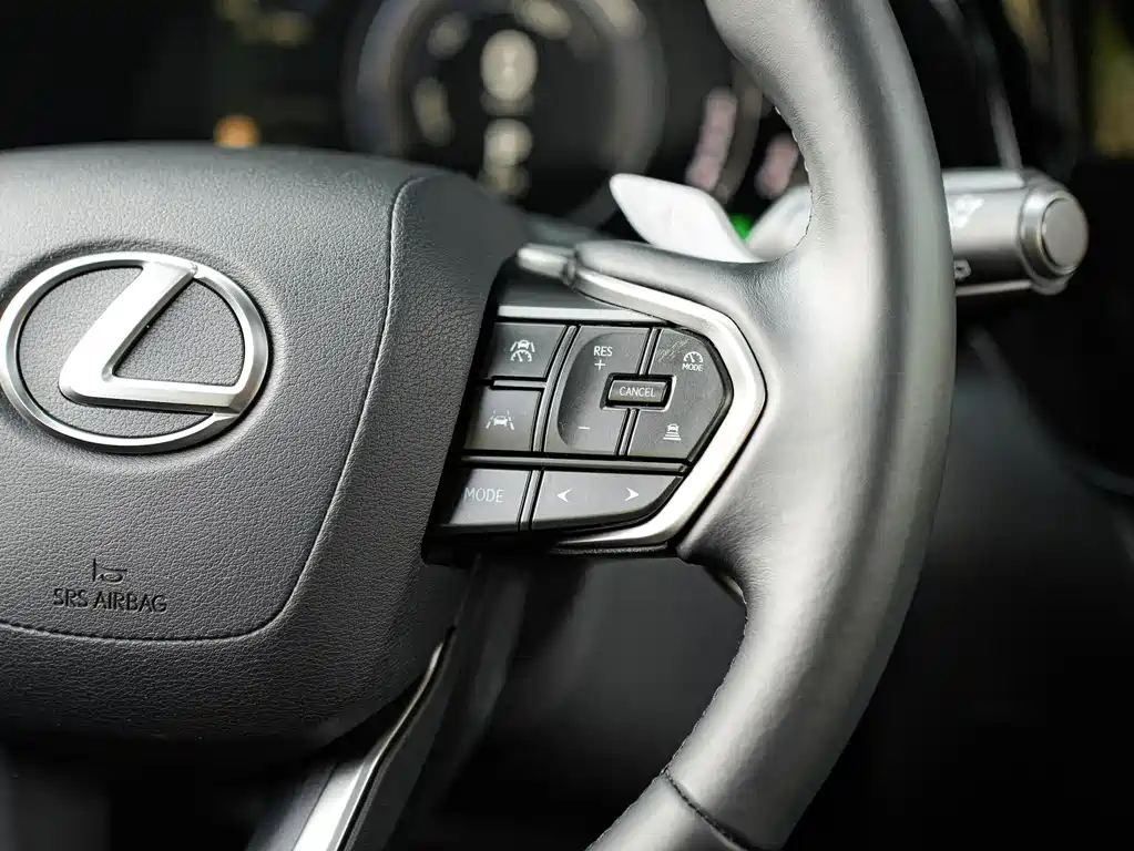 Lexus NX — миниатюра 17