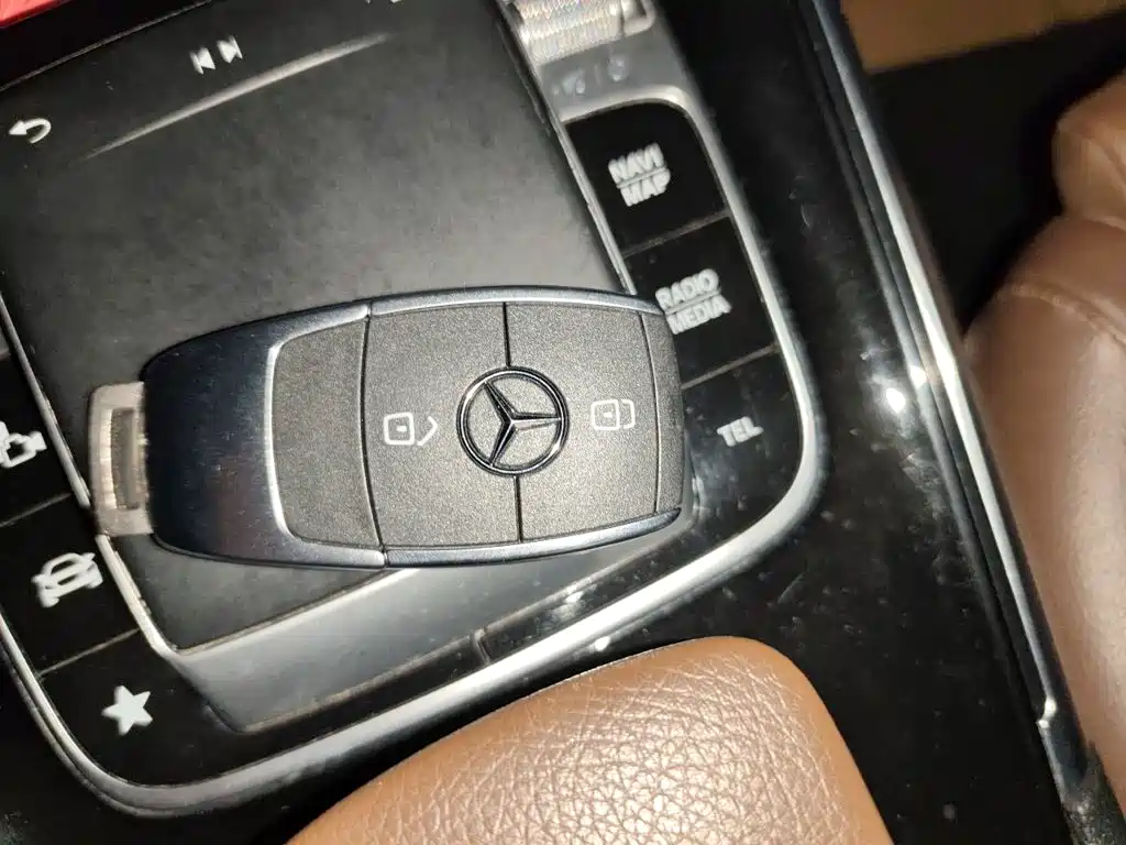 Mercedes-Benz GLB — миниатюра 12