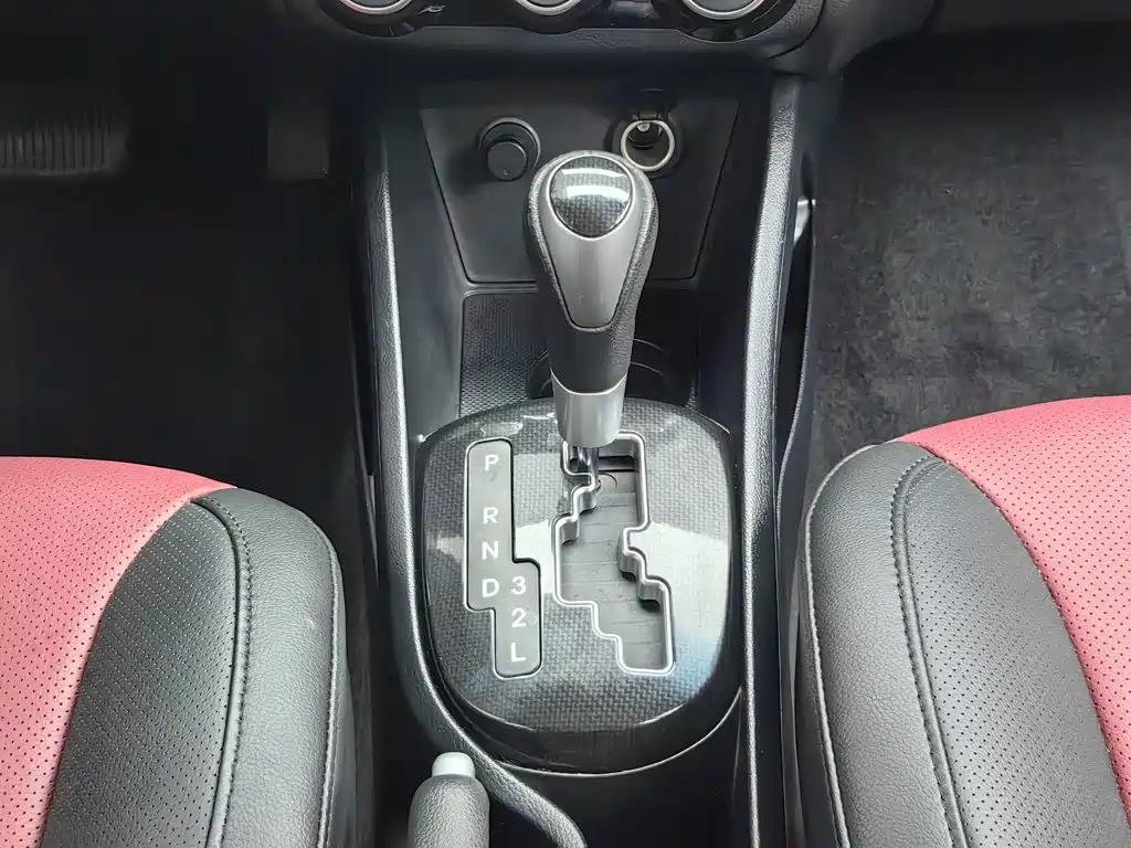 Kia K2 — миниатюра 13