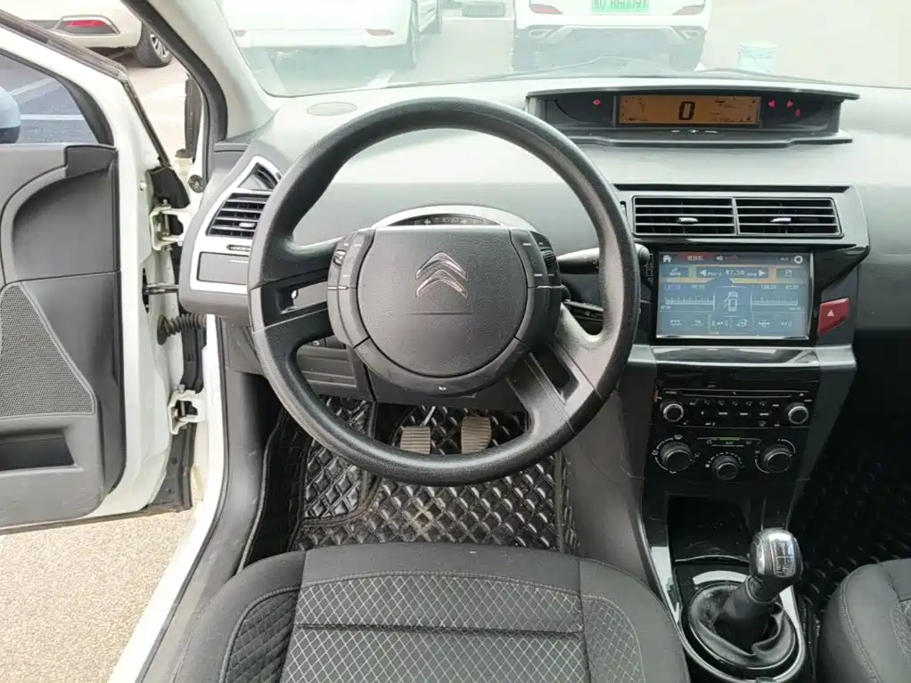 Citroen C-Quatre — миниатюра 11
