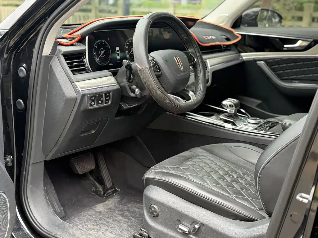 Hongqi HS5 2019 2.0T