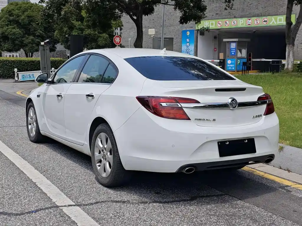 Buick Regal — миниатюра 6