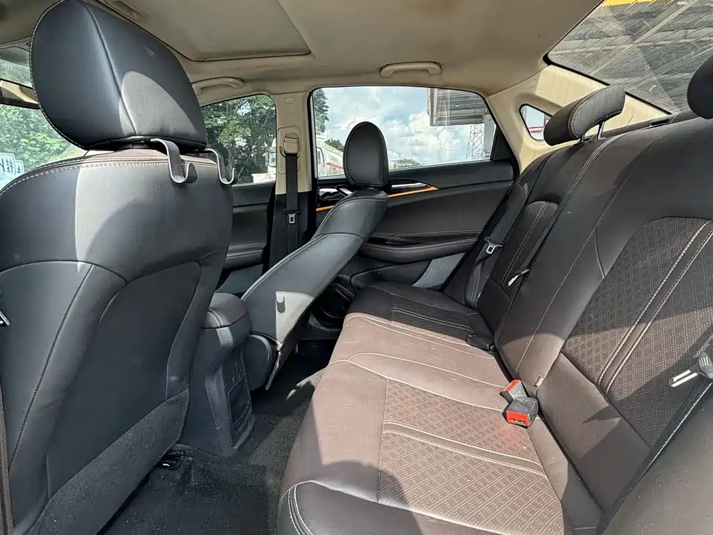 Changan Eado DT — миниатюра 7