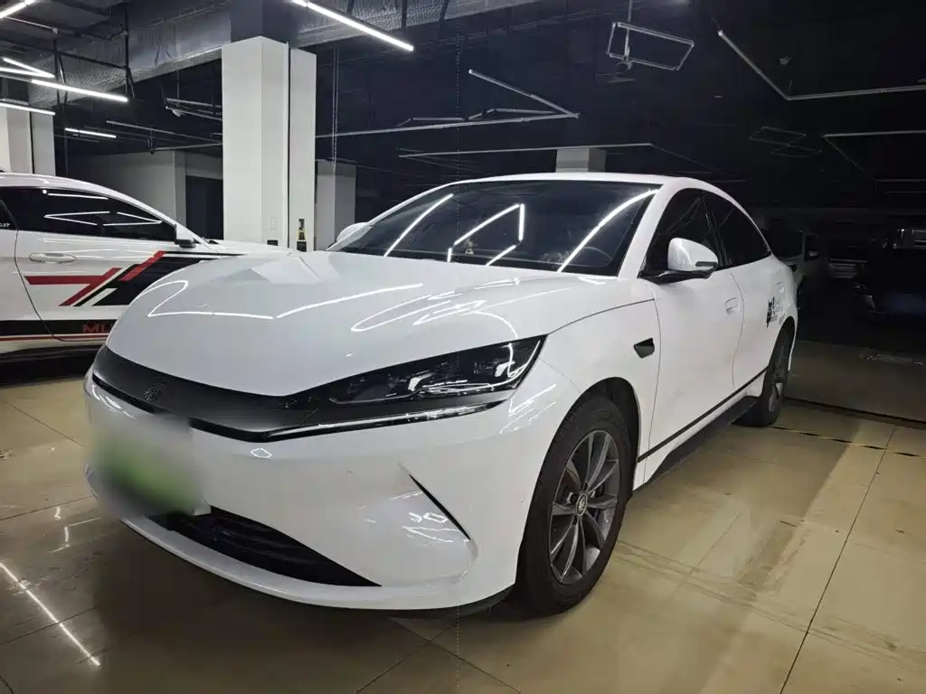 BYD Qin L