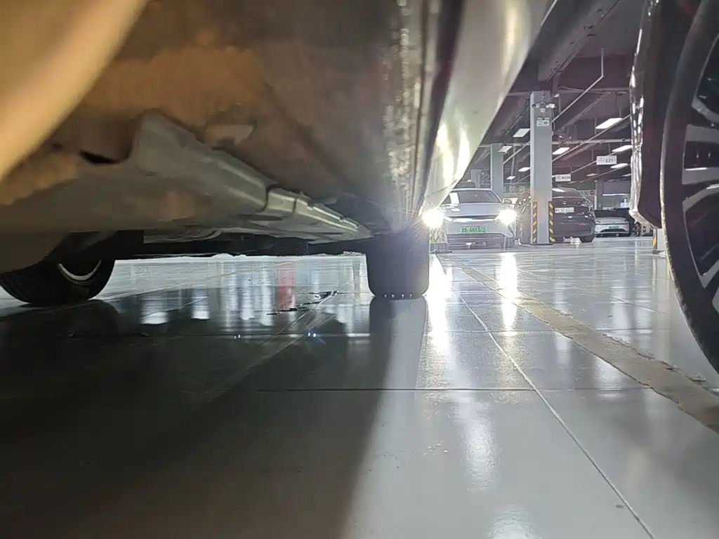 Audi Q7 — миниатюра 21