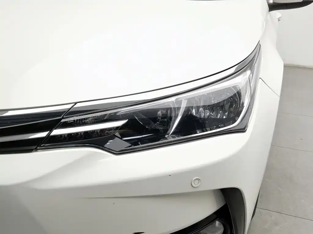 Toyota Corolla — миниатюра 7
