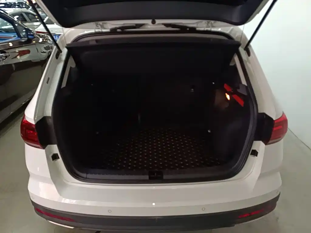 Volkswagen Tharu — миниатюра 19
