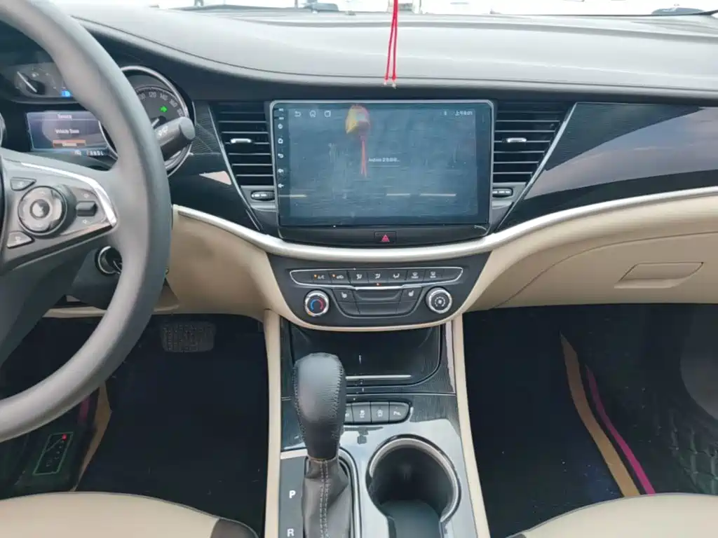 Buick Verano — миниатюра 13