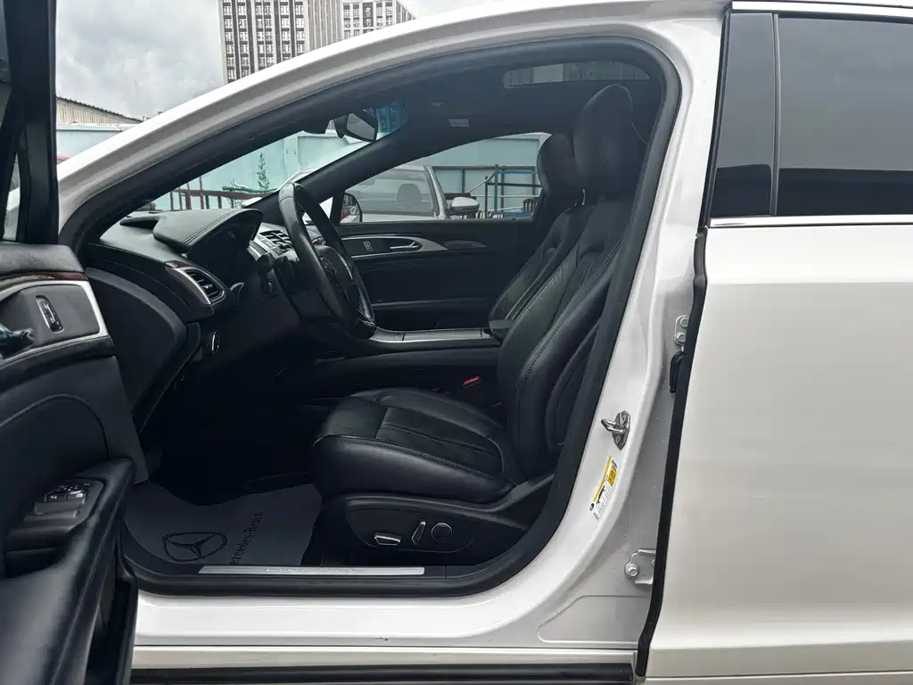 Lincoln MKZ 2019 2.0T VI