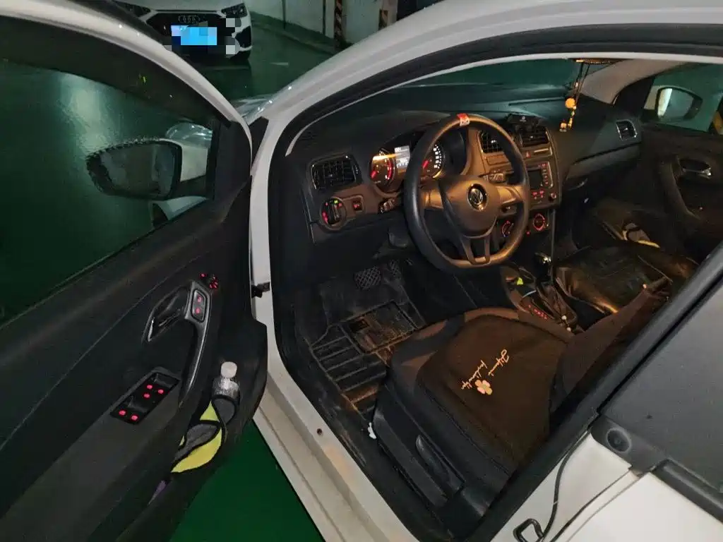 Volkswagen Polo — миниатюра 12