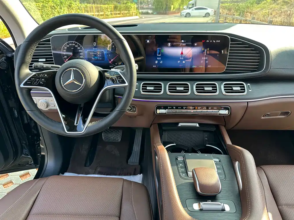 Mercedes-Benz GLE (Import) — миниатюра 15