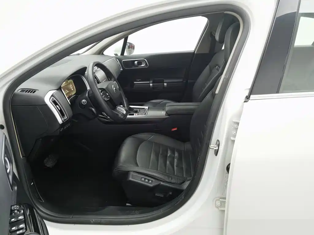 Citroen C6 — миниатюра 10