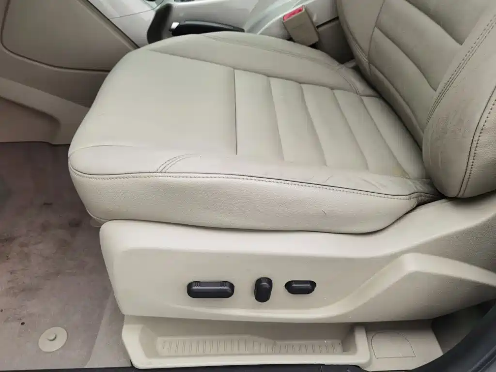 Ford Kuga — миниатюра 20