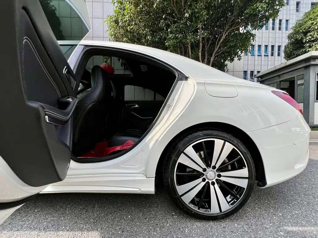 Mercedes-Benz CLA (Import) — миниатюра 17