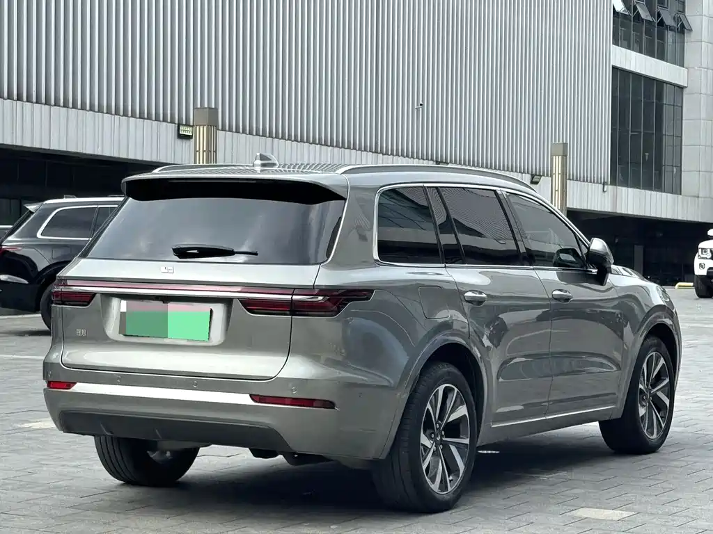 Li Auto ONE 2021 6 мест