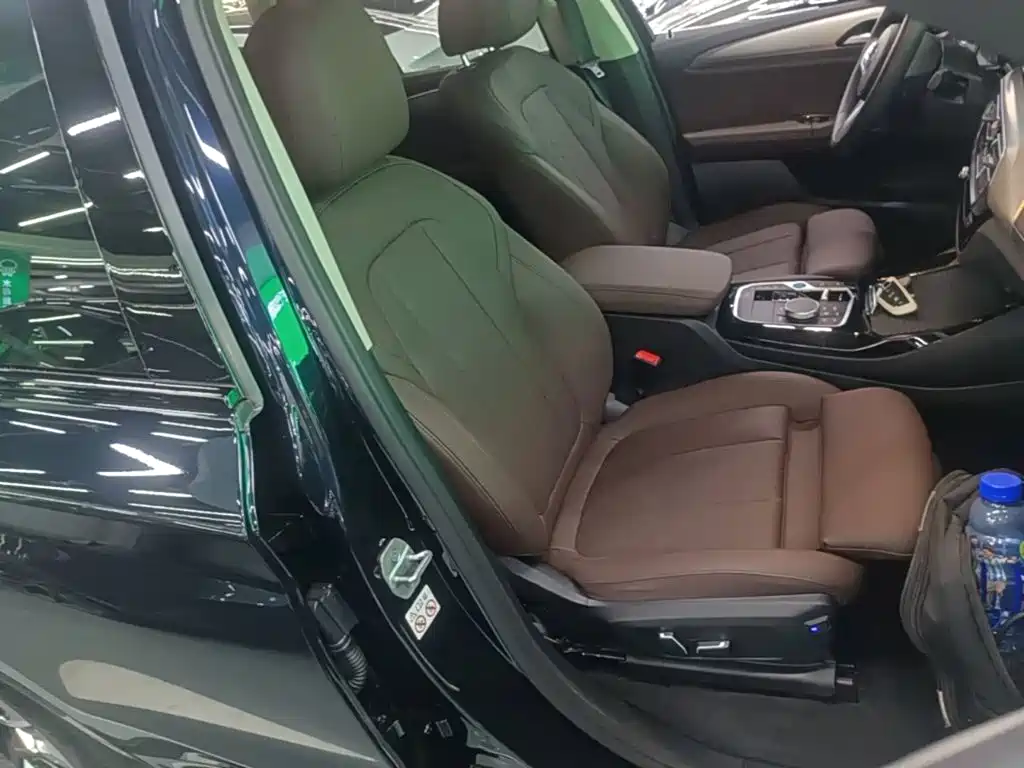 BMW iX3 — миниатюра 25