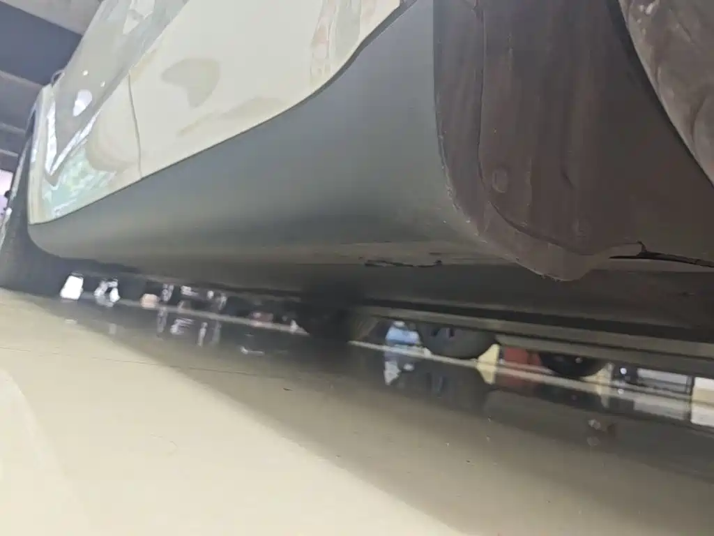 Tesla Model Y — миниатюра 22