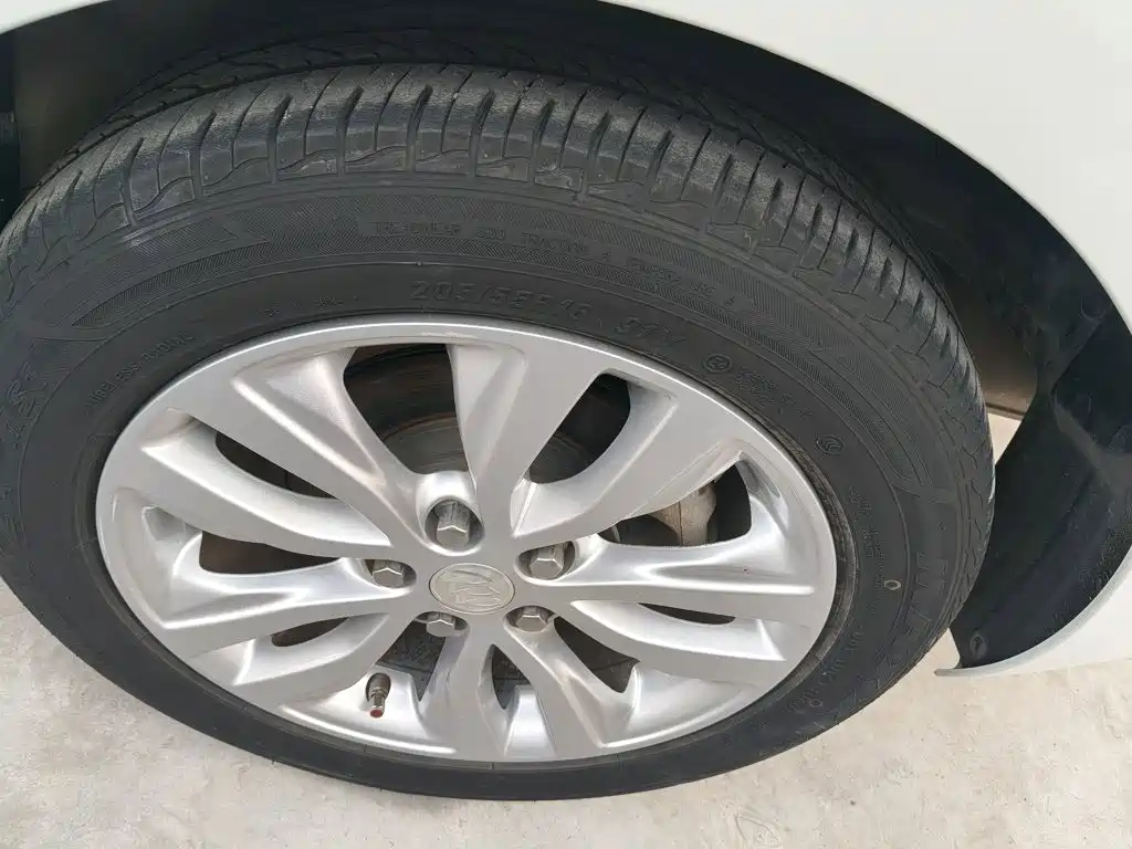 Buick Excelle — миниатюра 14