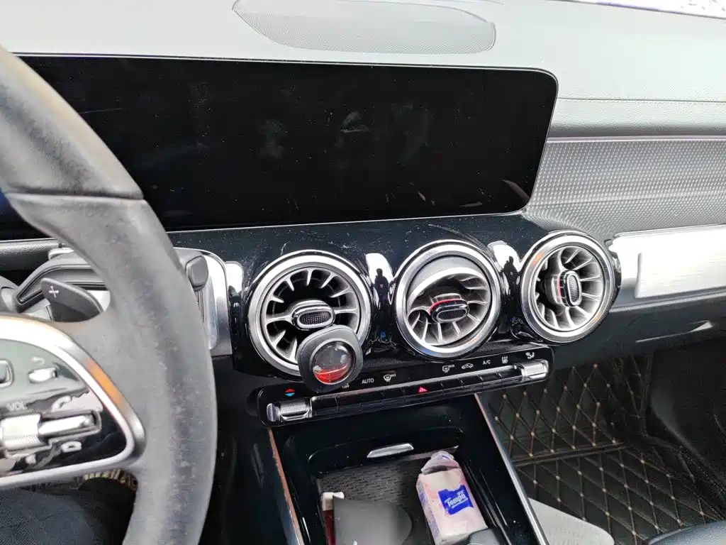 Mercedes-Benz EQB — миниатюра 14
