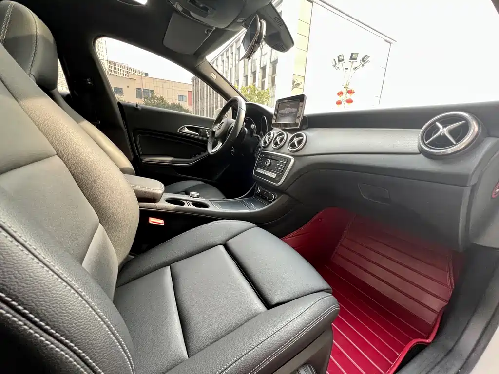 Mercedes-Benz CLA (Import) — миниатюра 26