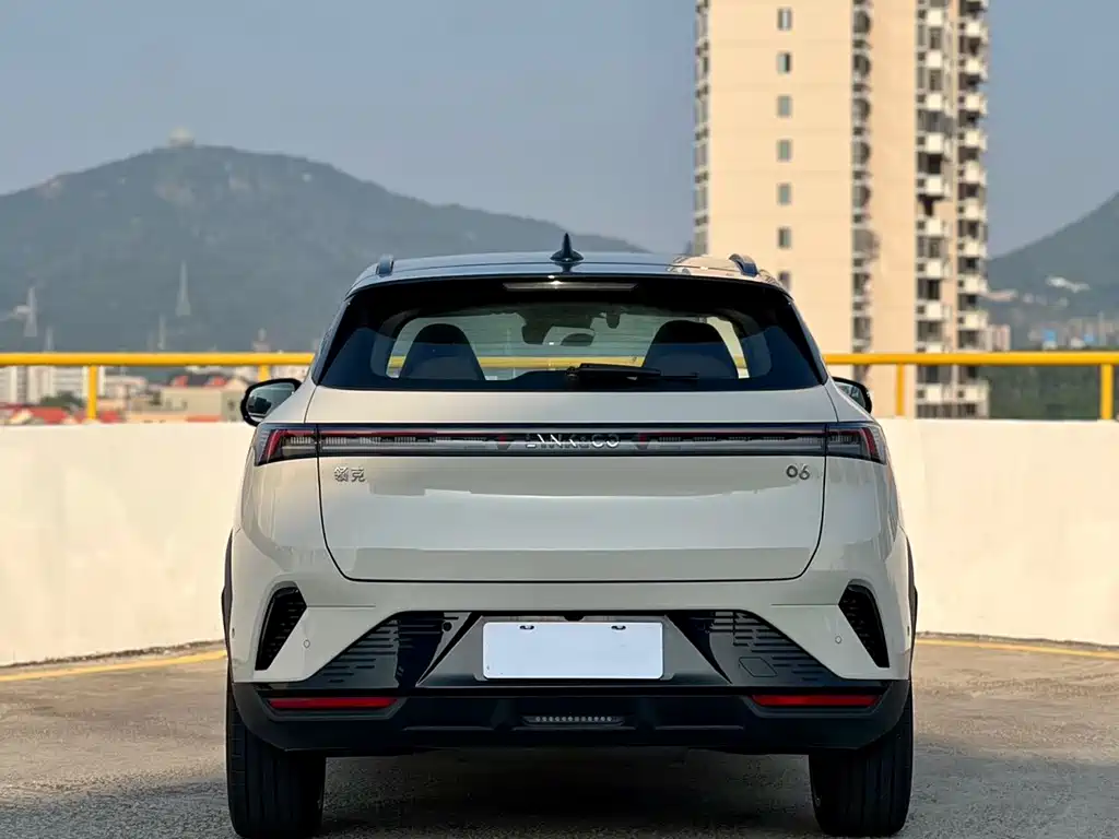 Lynk & Co 06 — миниатюра 8