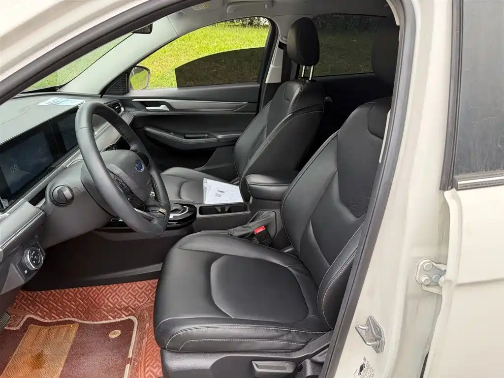 Ford Escort 2021 1.5L AT