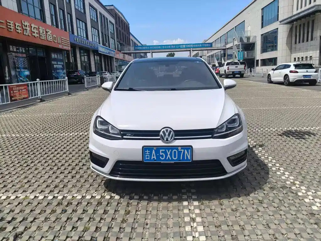 Купить Volkswagen Golf