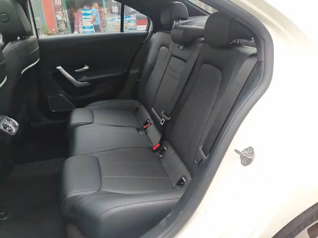 Mercedes-Benz A-Class — миниатюра 17
