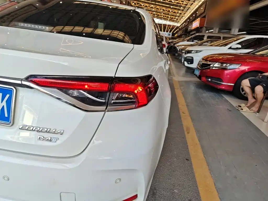 Toyota Corolla — миниатюра 8