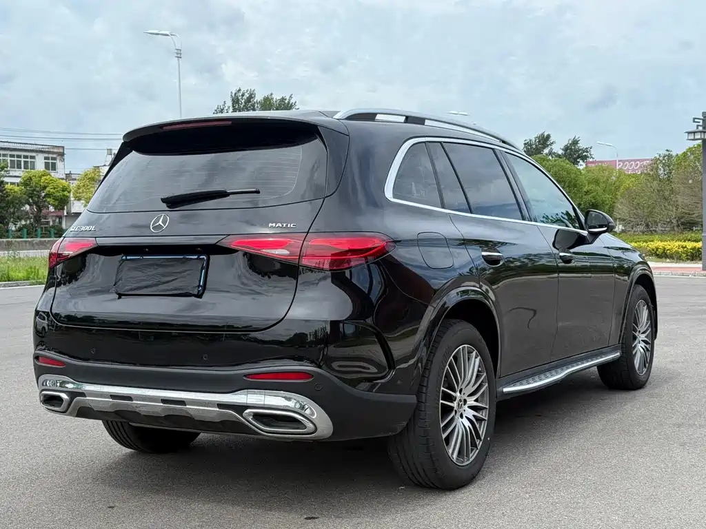 Mercedes-Benz GLC — миниатюра 8