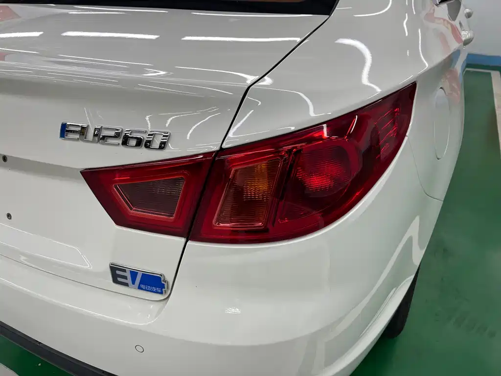 BAIC New Energy EU — миниатюра 24